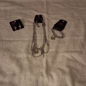 Paparazzi Silver Padlock Necklace Set